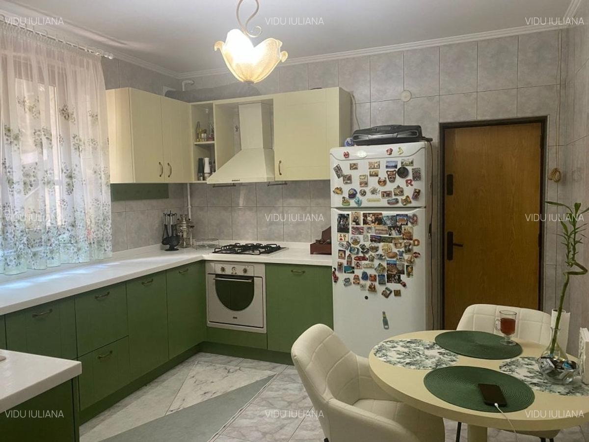 Apartament cu 5 camere semidecomandat, mobilat în Unirii - 3