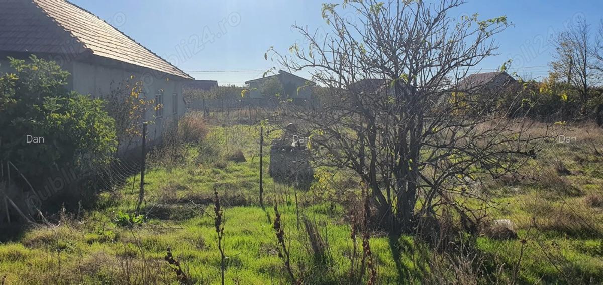 Vand casa cu teren in Tirgusorul,Constanta - 2