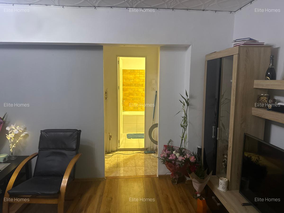 Apartament 3 camere pe Calea Vitan/3-Room Apartment on Calea Vitan - 3