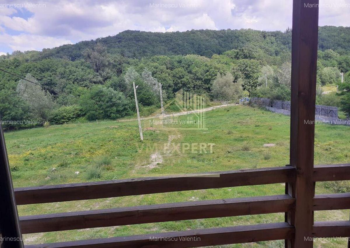 VILA 8 CAMERE, TEREN 5000 MP CAMPULUNG, APA SARATA - 5