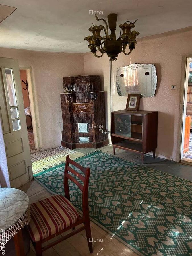 Teren intravilan si casa batraneasca - 5