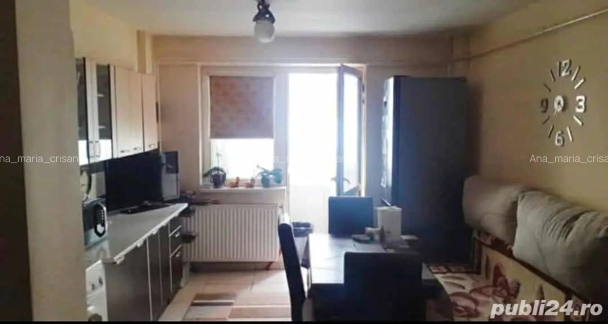 Vand apartament 2 camere decomandate - 1