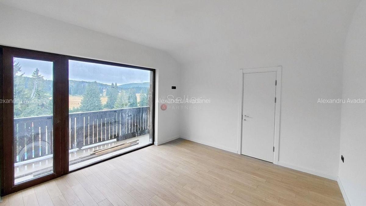Apartament cu 2 camere decomandat în Poiana Brașov - 2