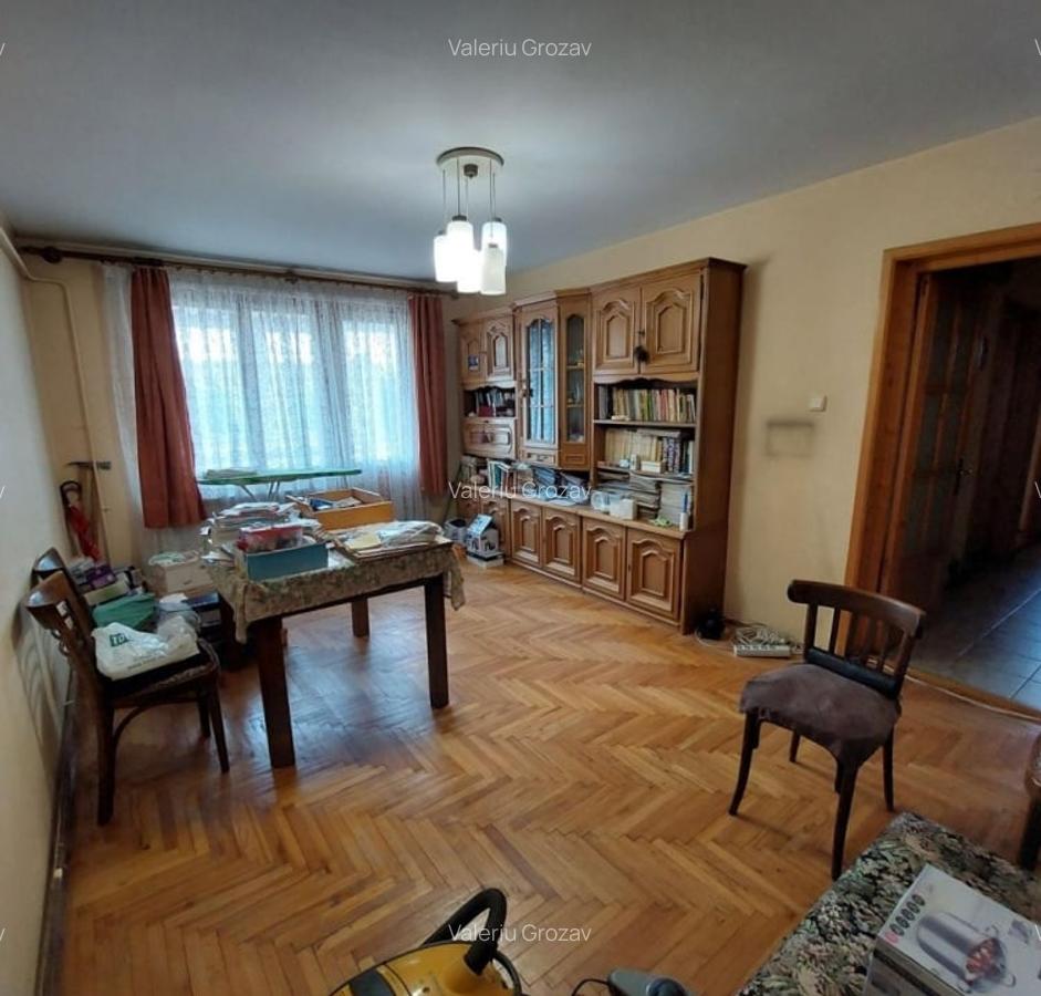 Apartament 4 camere 85 mp Tractorul - 1