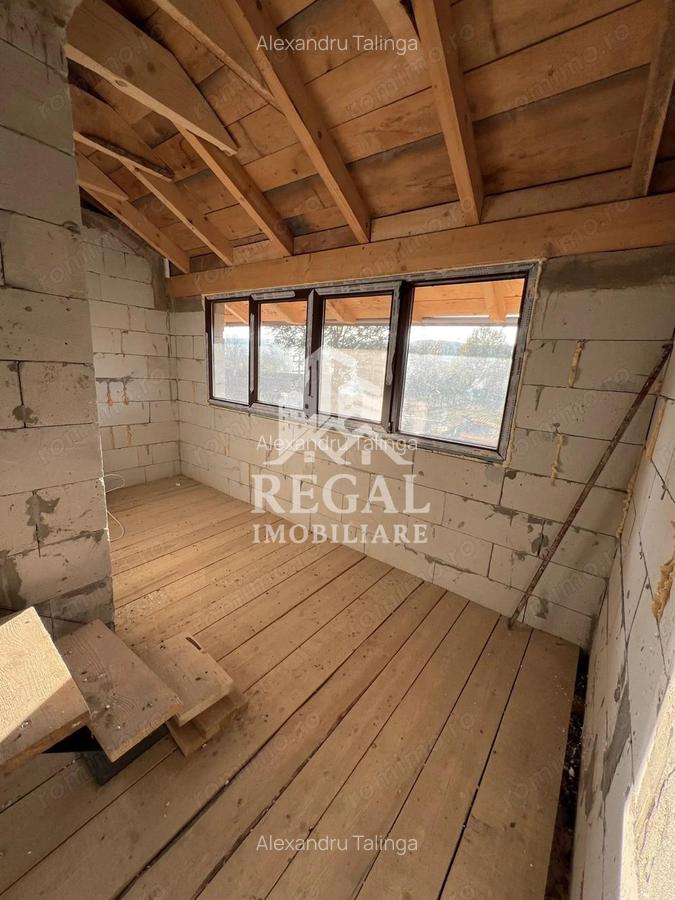 Casa spa?ioasa de vanzare in Ru?i pentru locuin?a sau investitie - 12