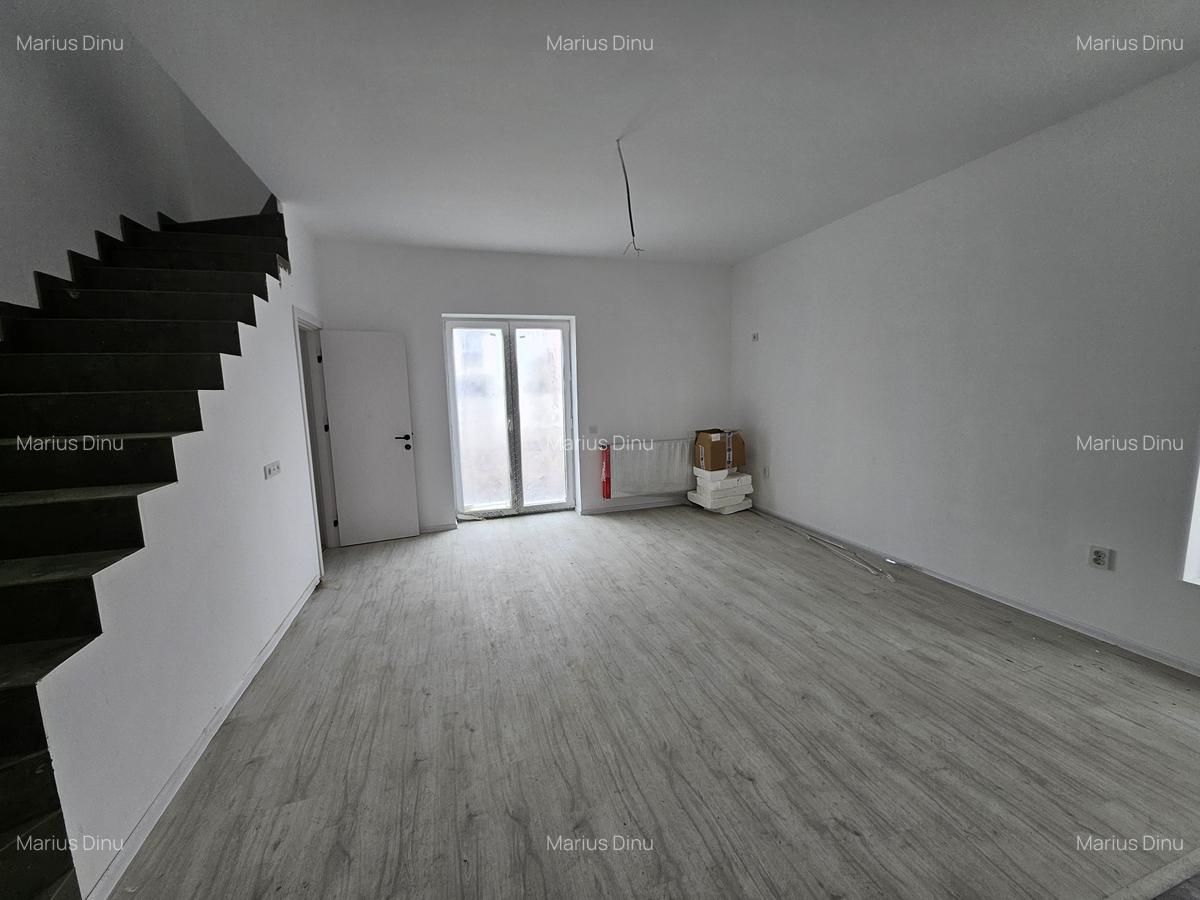 Vila in triplex,3 camere si mansardă 40mp,TVA INCLUS/COMISON 0%,MUTARE RAPIDA - 1