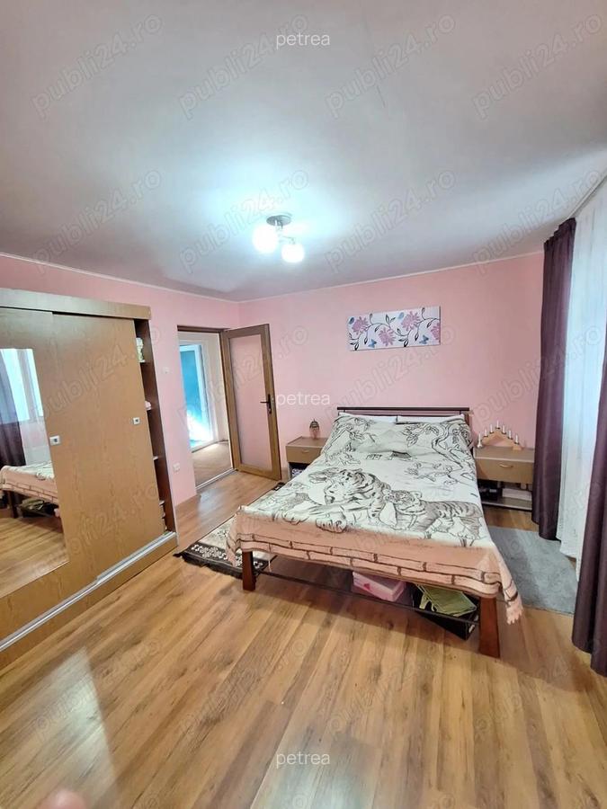 De vanzare - Casa cu 4 camere in zona Spitalului Militar - 9 De vanzare - Casa cu 4 camere in zona Spitalului Militar - 9