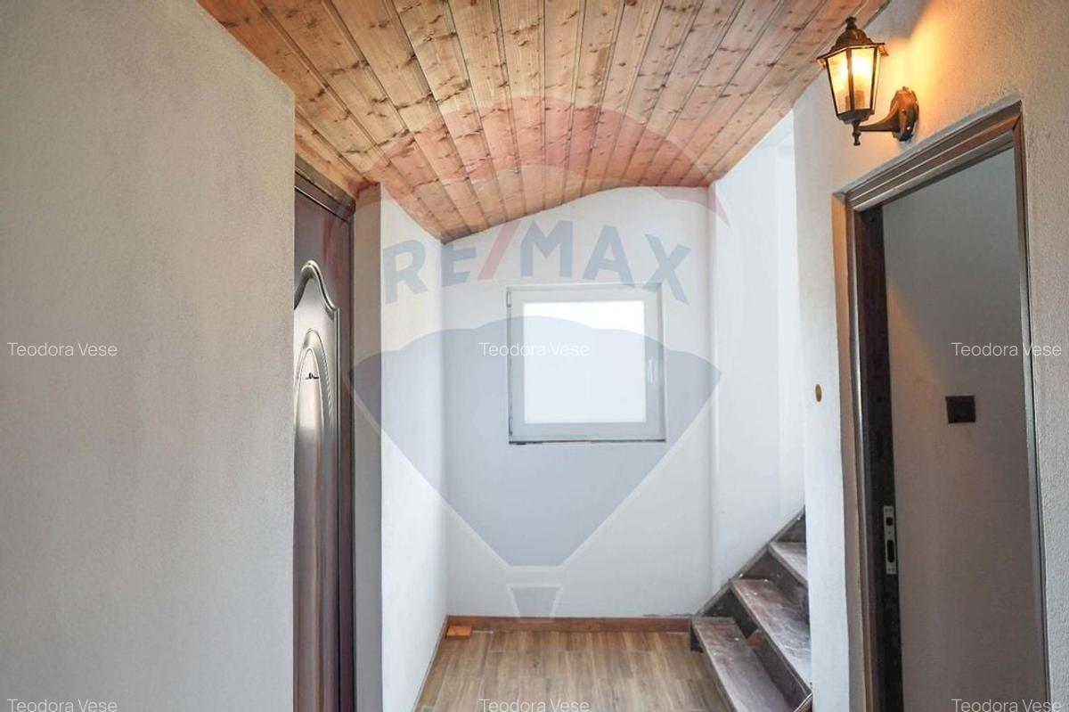 Casa de vanzare zona Bratca, 5 camere, 12 375 teren - 15