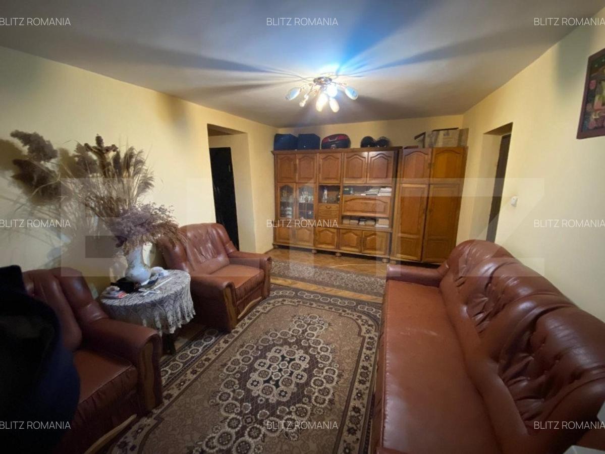 Apartament 3 camere, 2 bai, balcon cu view, de 66,24 mp, zona Gruia - 6