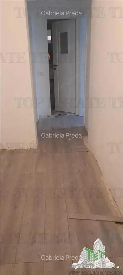 Timpuri Noi Vacaresti 6 minute de metrou - 2