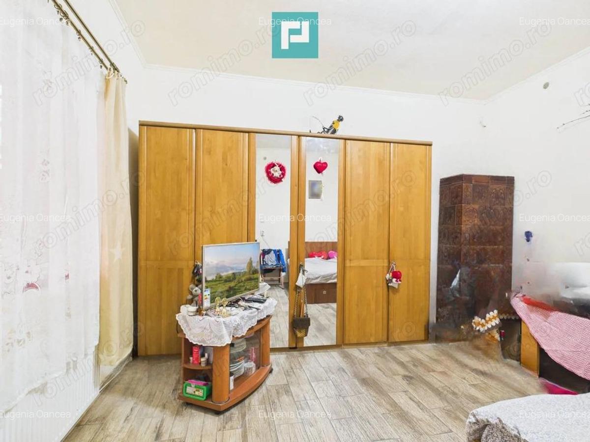 Casa la curte comuna, zona Iosefin - 2 Casa la curte comuna, zona Iosefin - 2