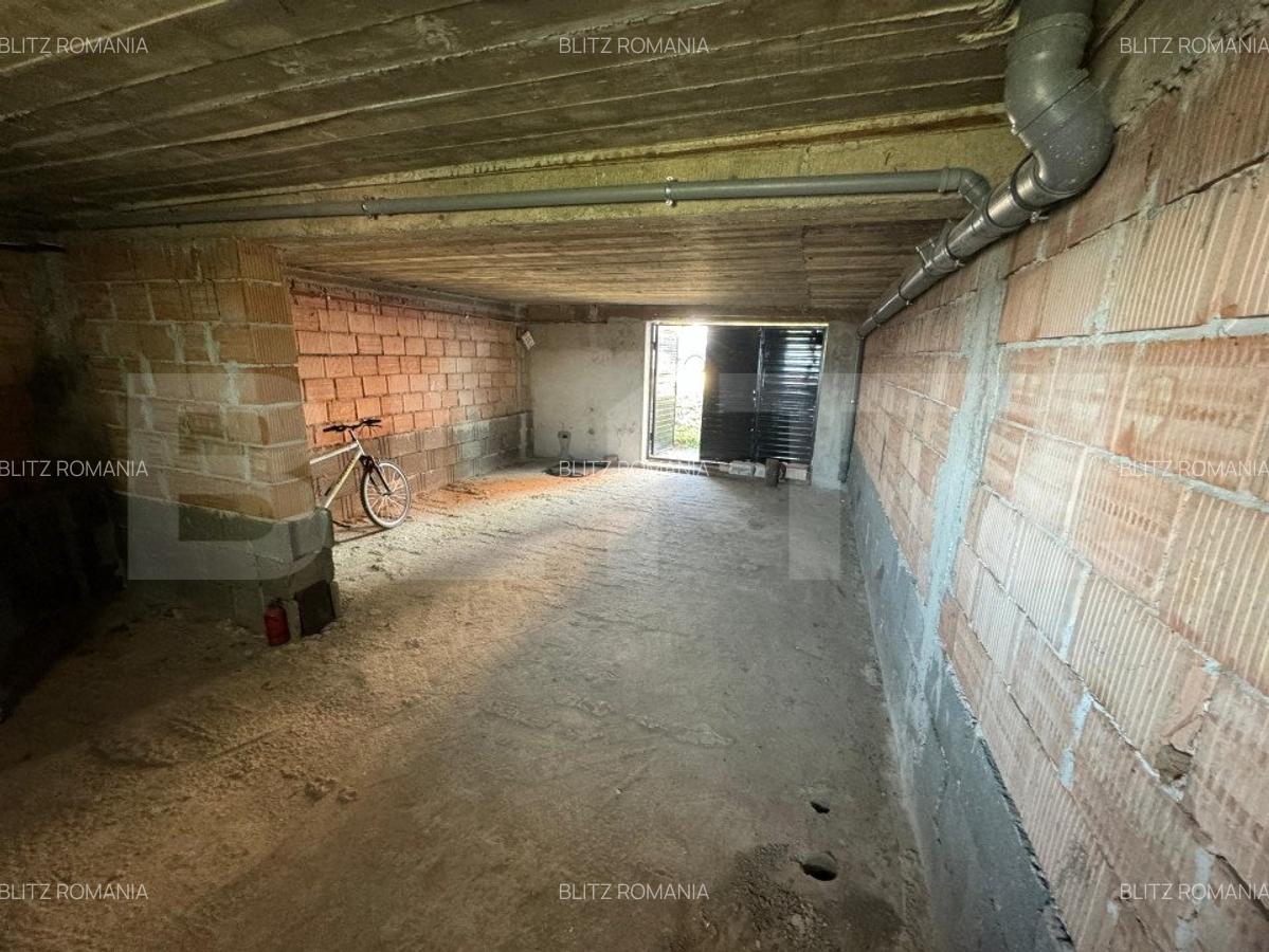 Apartament Tip Casa cu Scara interioara, Curte si Garaj generos -Micro - 9