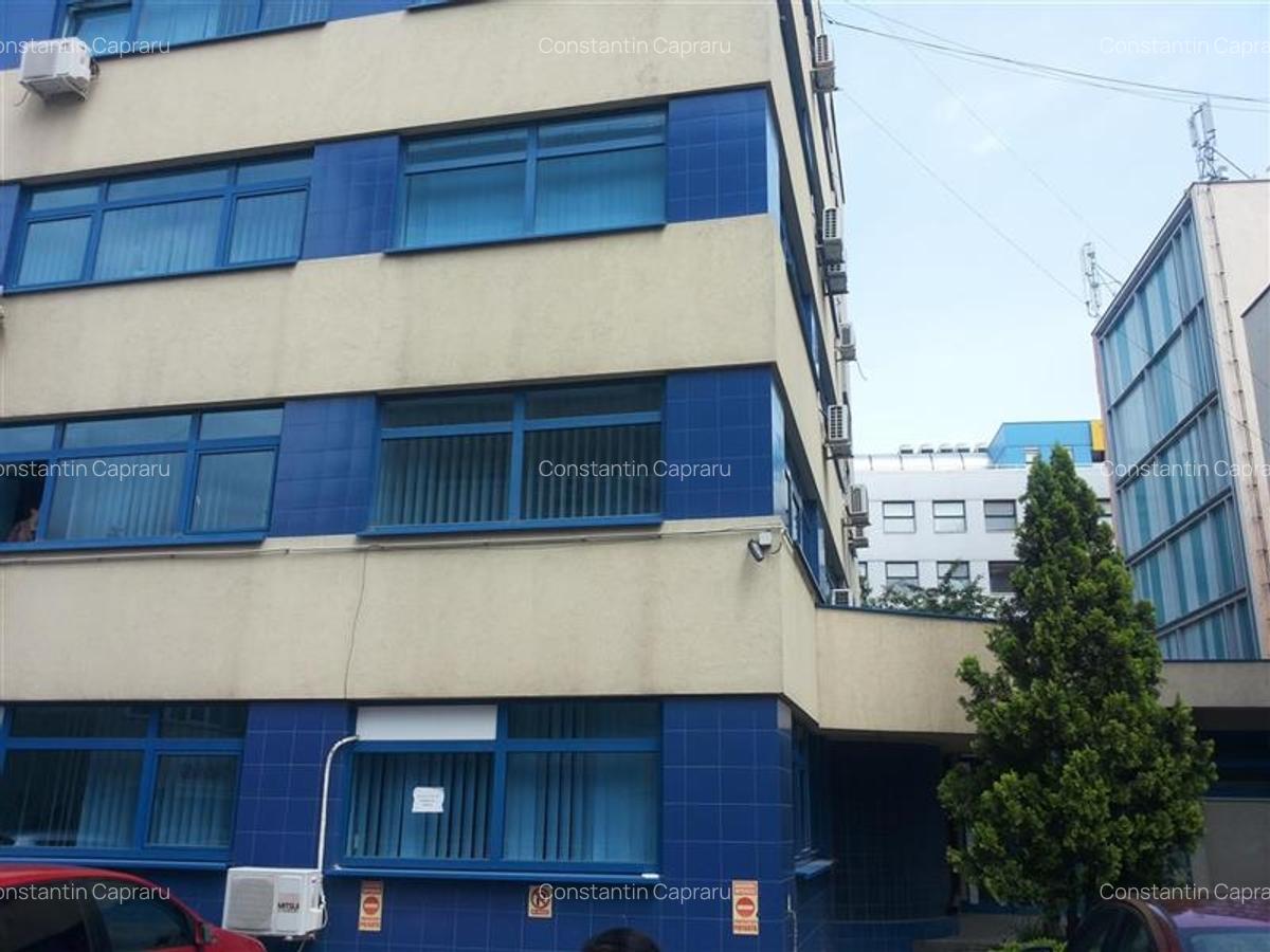 Vanzare spatii birouri - 230 mpc - pret/etaj, parcare inclusa - 17