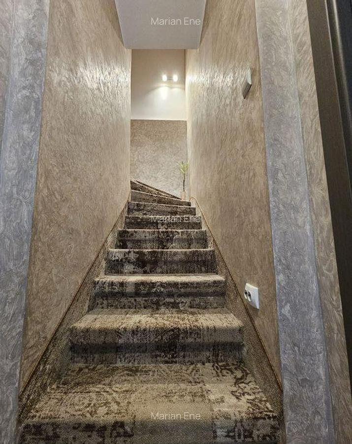 Casa renovata complet zona Mall - 15