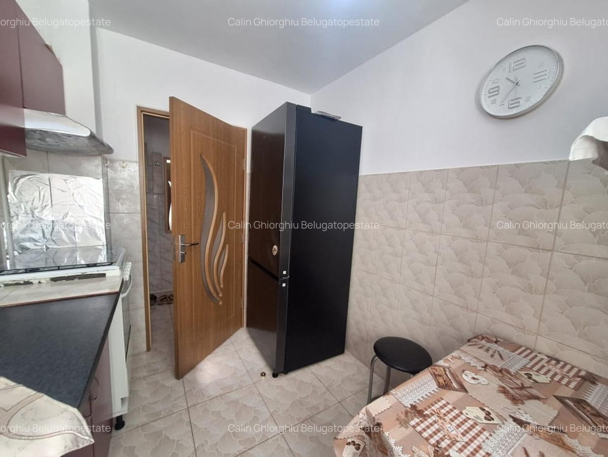 Apartament 3 camere, etaj 3/4, balcon-zona Noua - 8