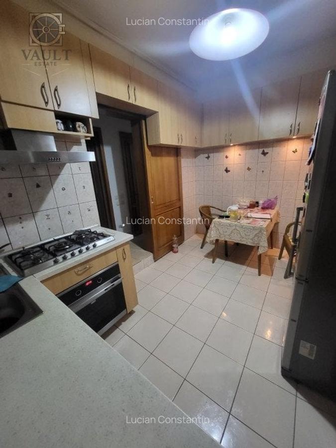 Apartament cu 3 camere circular, mobilat în 13 Septembrie - 8