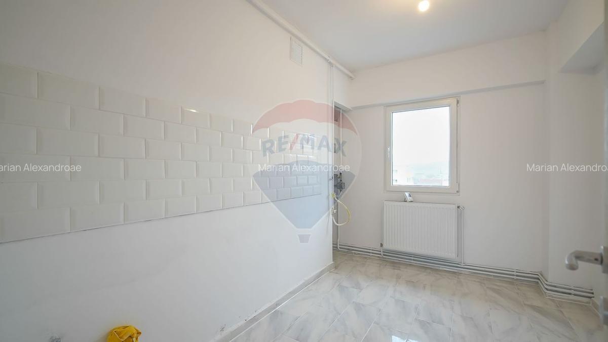 Apartament cu 3 camere decomandat în Central - 4