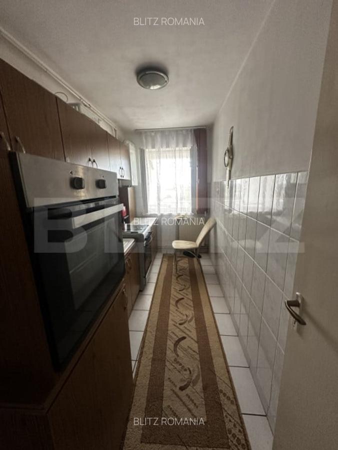 Apartament de vanzare, cu 2 camere, 60 mp, zona Micro 15 - 2