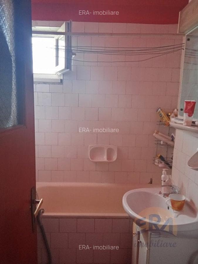 Apartament cu 3 camere decomandat, mobilat în Rogerius - 9