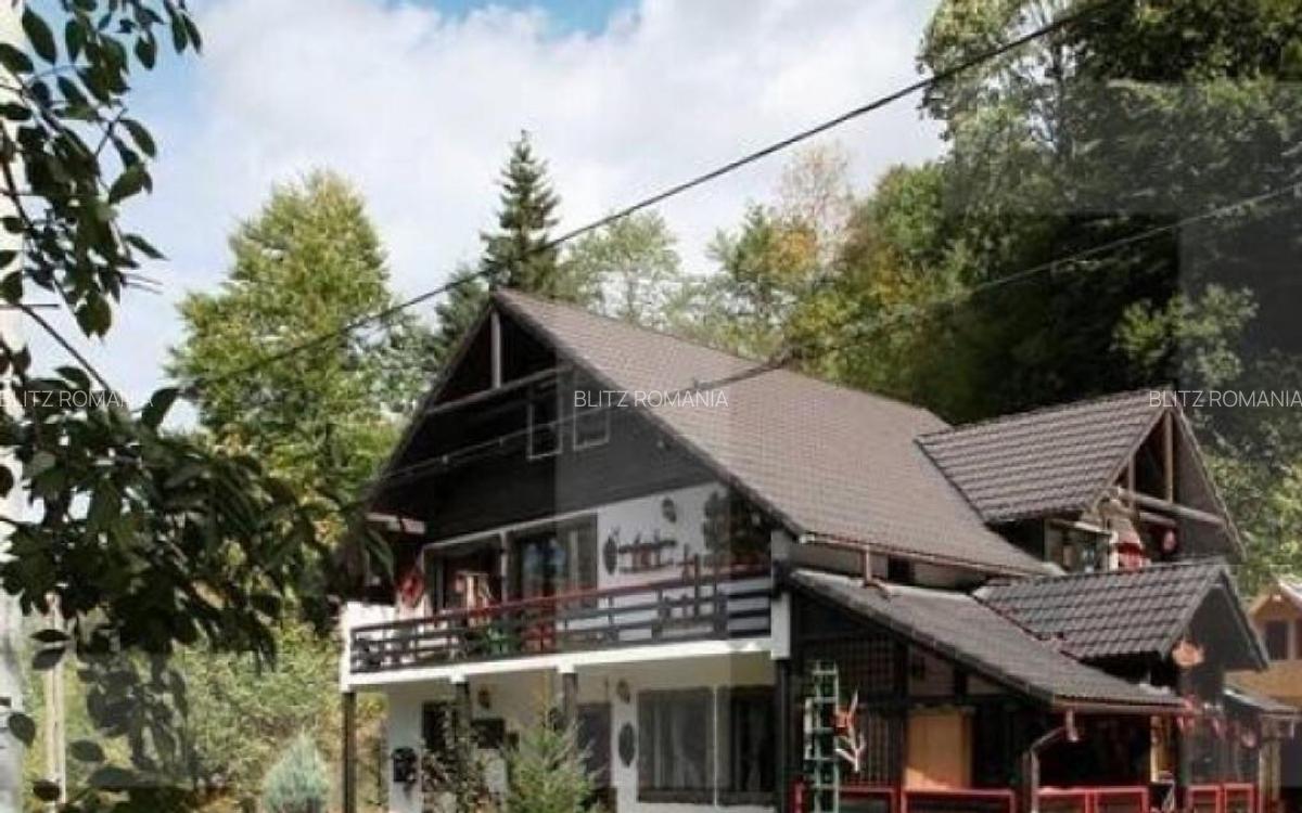 Casa de 6 camere, 320 mp, teren 700 mp, zona Bran - 13