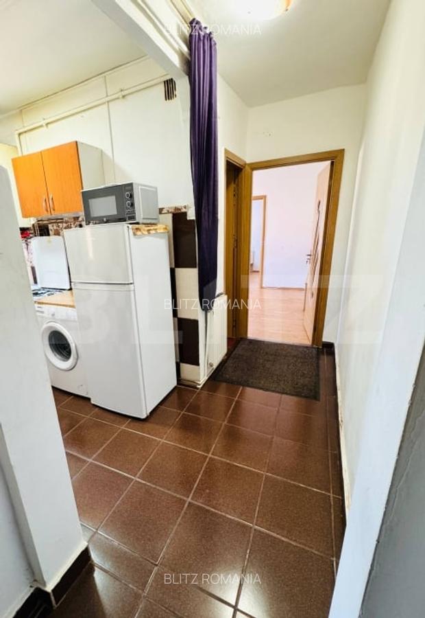 Apartament cu 2 camere, 40 mp - zona Vasile Aaron - 8