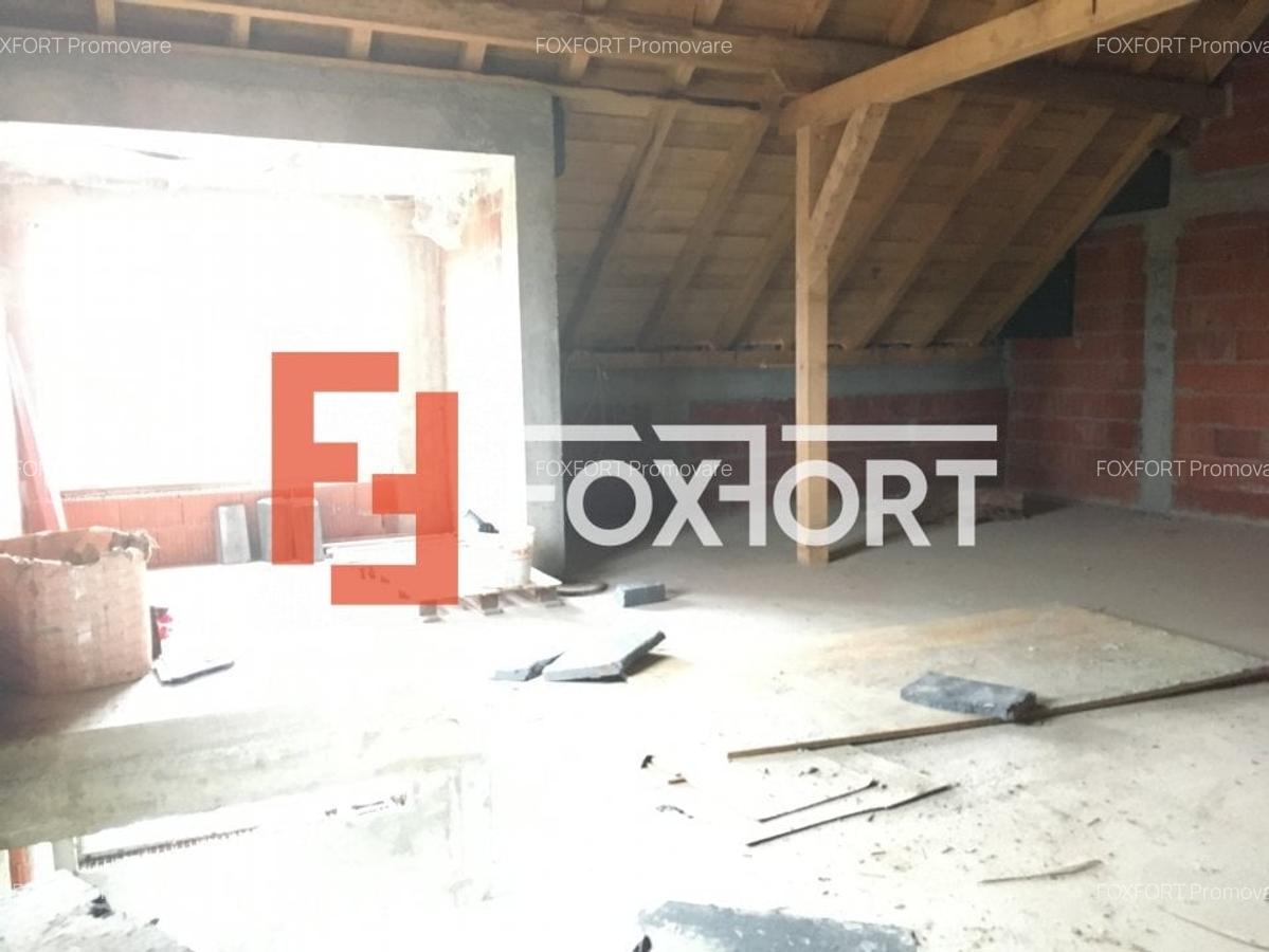 Casa tip triplex, cu 4 camere, de vanzare in Sanandrei. - 12