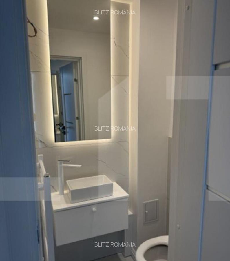 Apartament cu 3 camere, decomandat, 72 mp, zona Pia?a Mare - 11