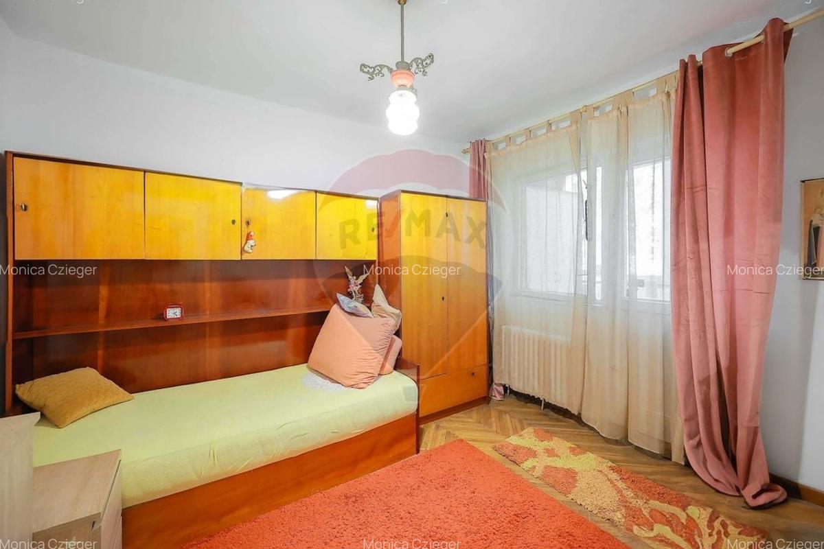 Apartament cu 3 camere semidecomandat, mobilat în Nufărul - 14