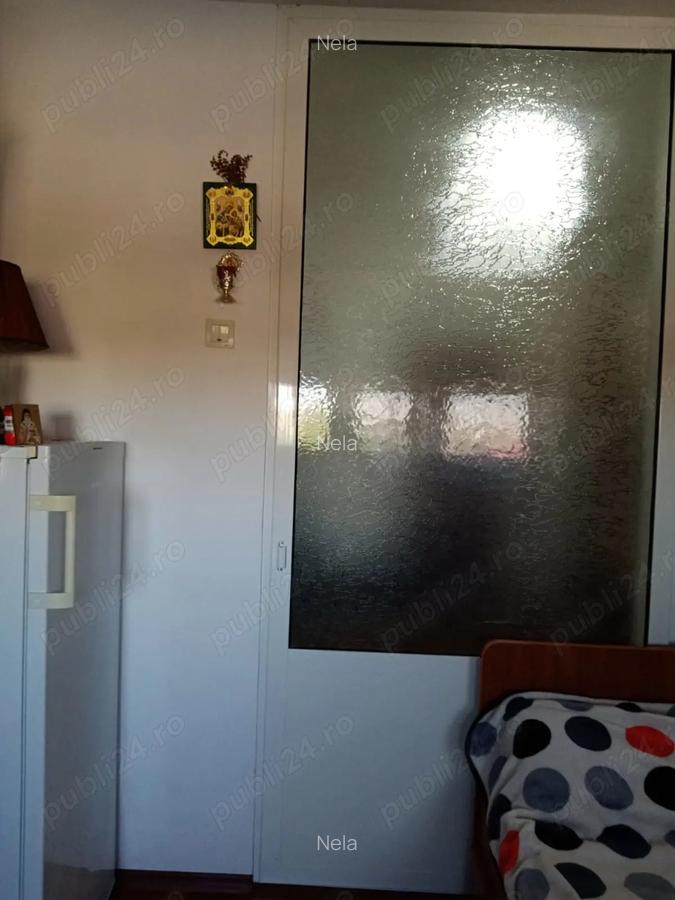 Vand garsoniera zona camine liceul 9 - 2 Vand garsoniera zona camine liceul 9 - 2
