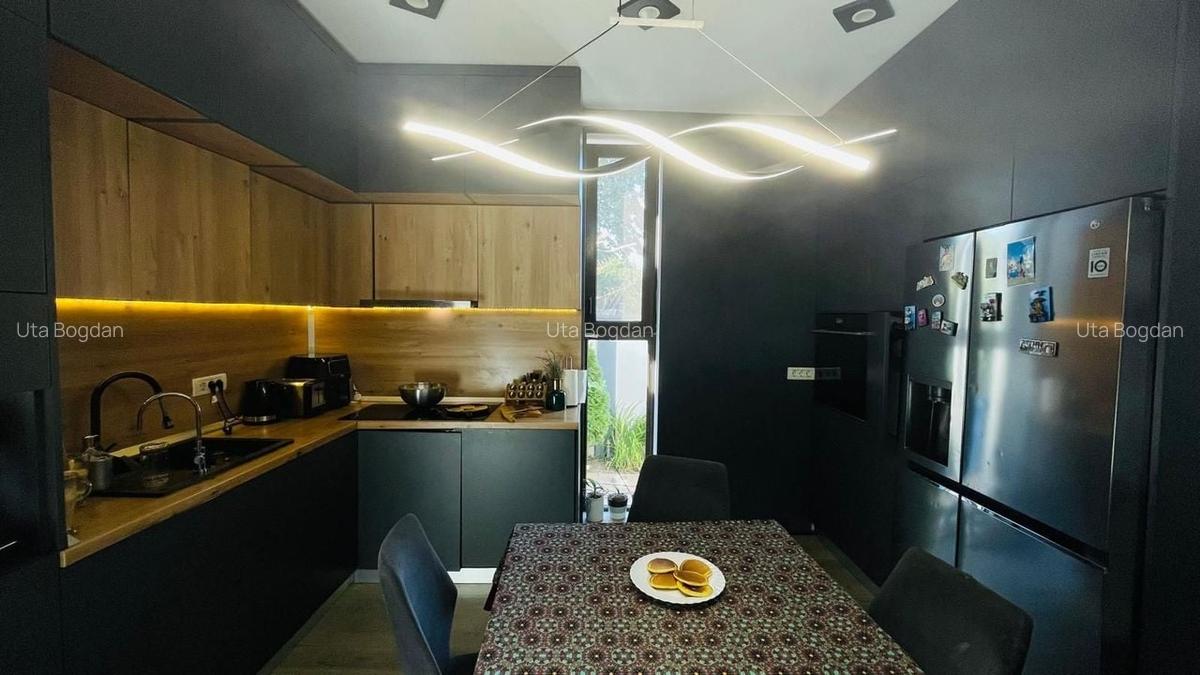Vilă de lux ultramodernă în orasului Chitila - 2