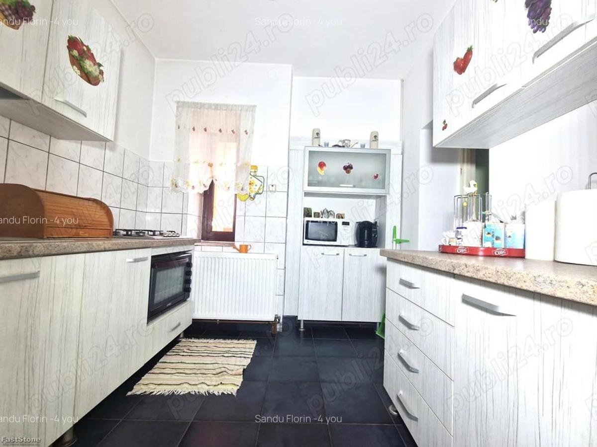 Casa in Loc. Frumuseni, teren 2524mp, fs.36,44 ml - 3