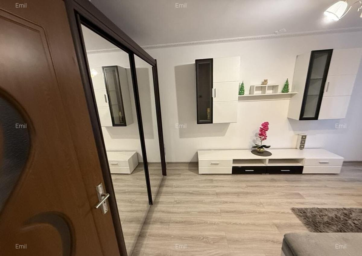 Inchiriez apartament 2 camere, sector 3 - 5