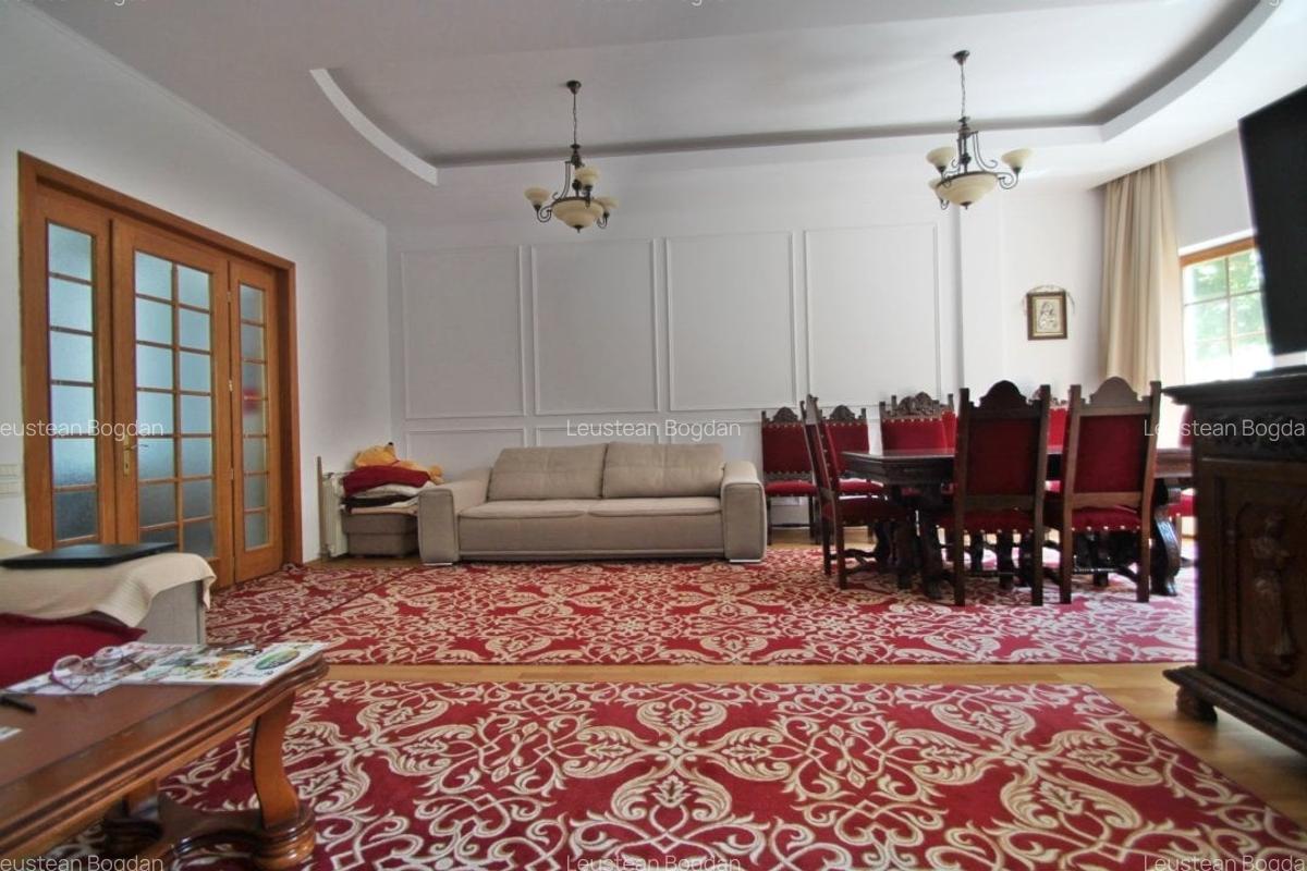 Casă cu 8 camere în Tomis II - 5