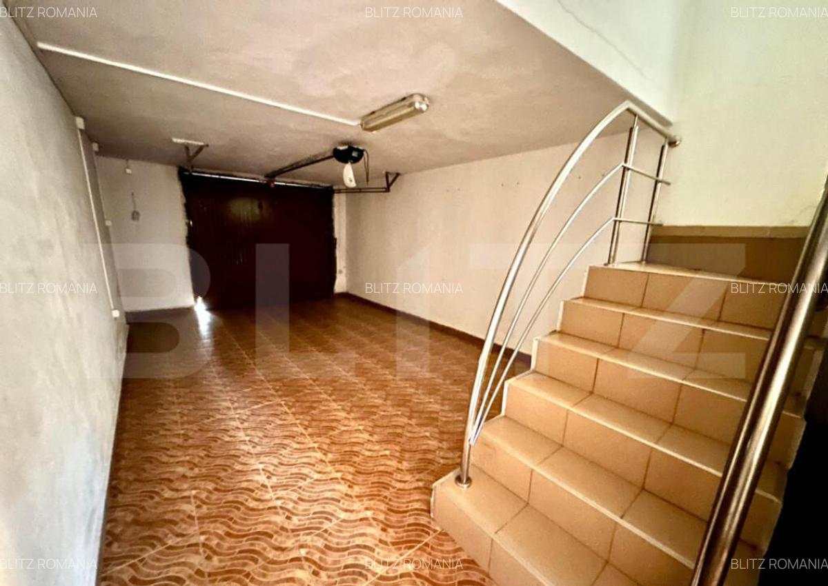 Casa individuala de vanzare 3 dormitoare, garaj, subs - 14