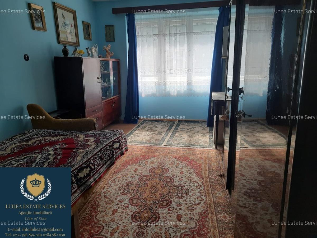 Casă cu 3 camere, atelier de lucru și seră - 6