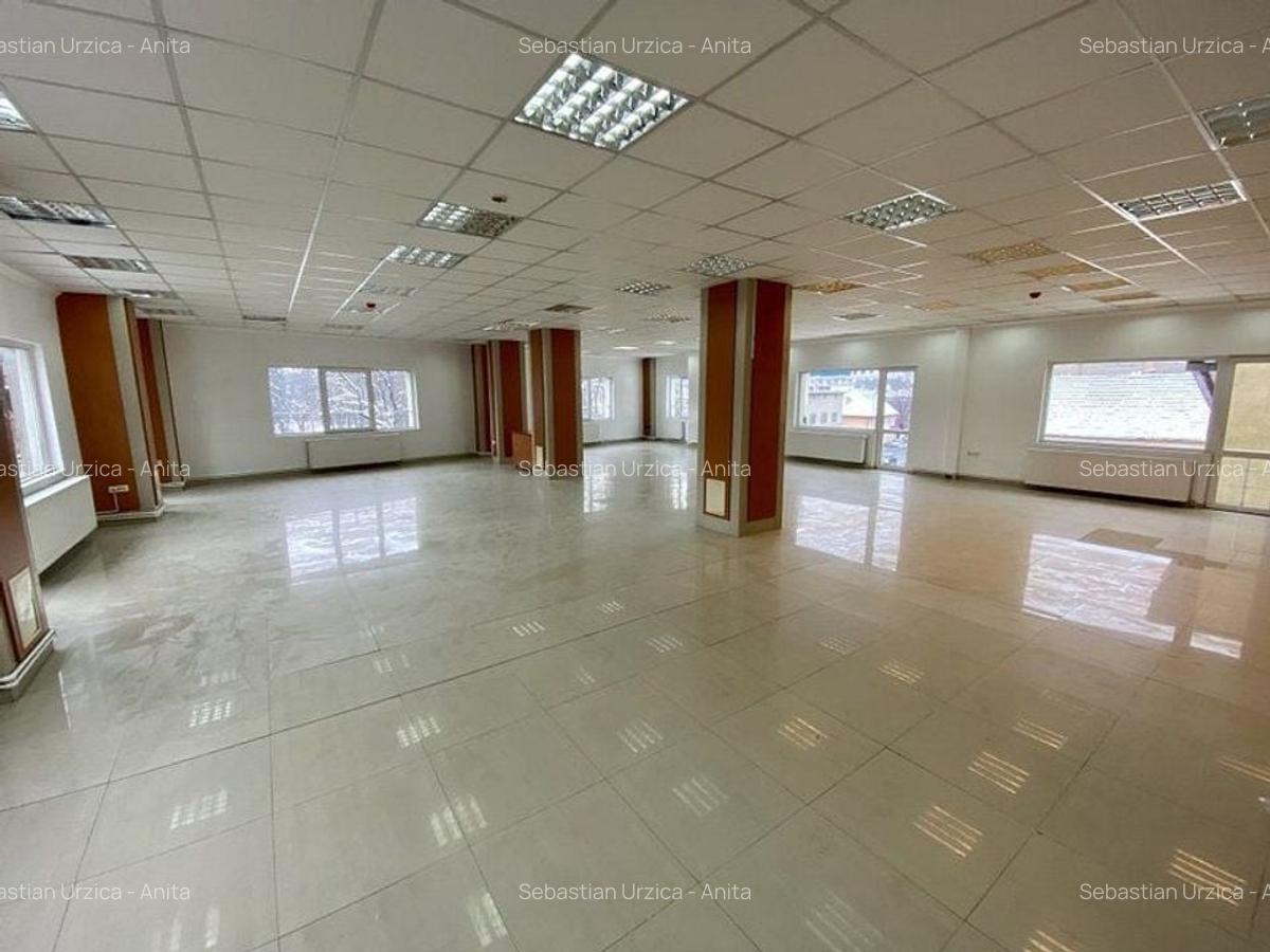Spatiu comercial de inchiriat in zona centrala a Brasovului. - 2