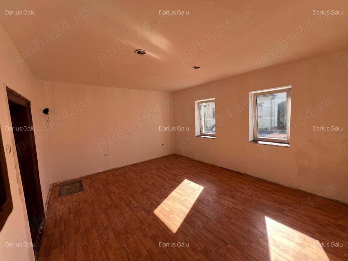 Casa de vanzare Geoagiu - Centru - 1