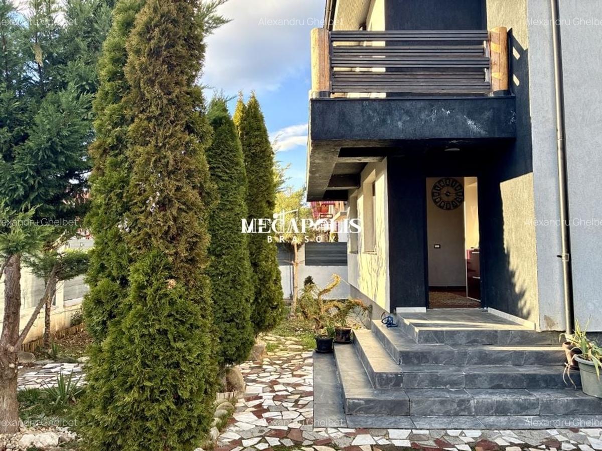 Casă / Ghimbav / 4 camere / Curte privată / Terasă - 2