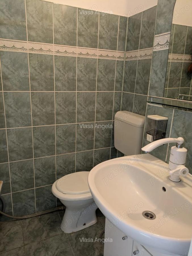 Apartament 3 camere, 2 bai, decomandat, parter UMF 7 Noiembrie - 9