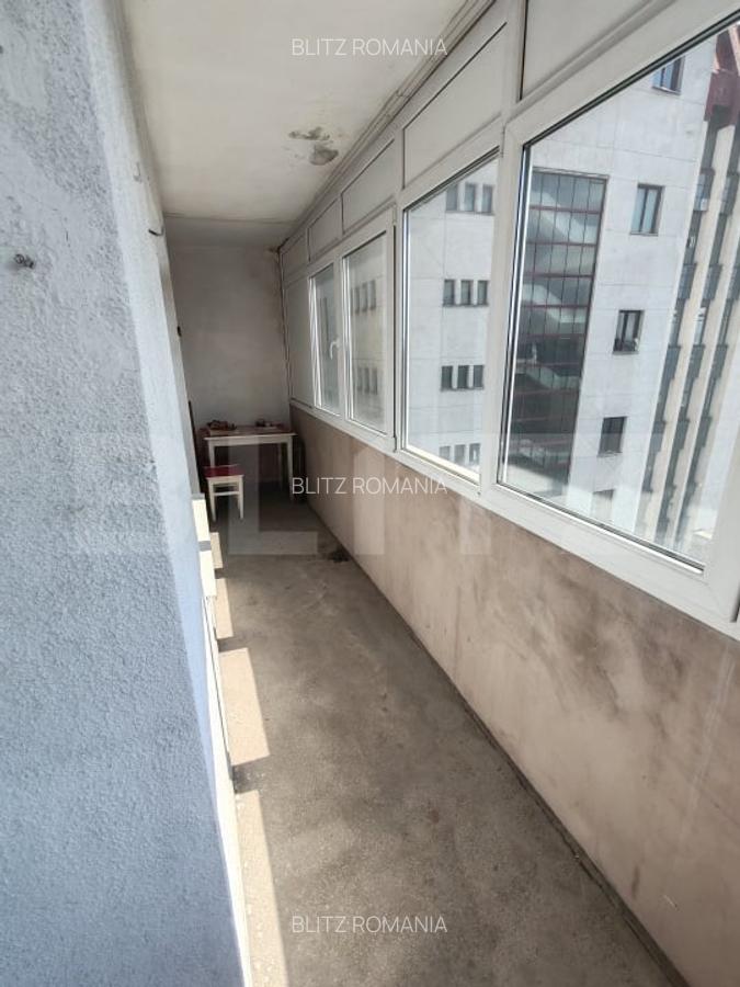 Oportunitate! - Garsoniera, 30 mp utili, balcon generos - Piata Victoriei - 2