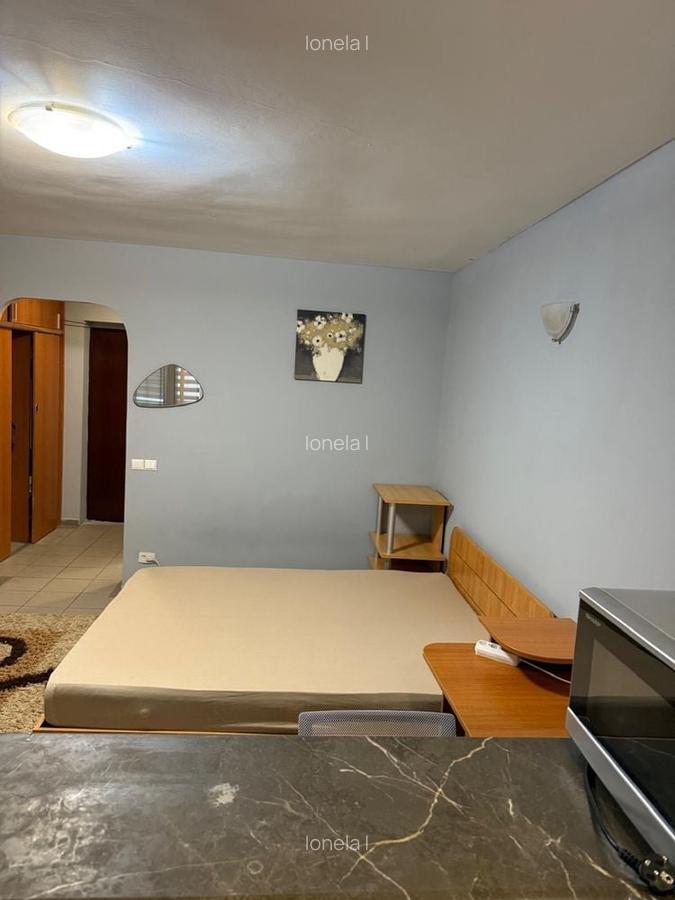 Favorit - 7 minute metrou - Garsoniera OPEN SPACE - 2