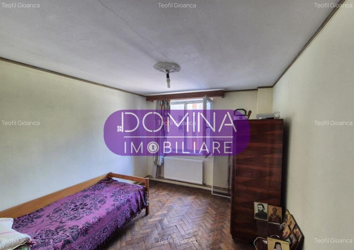Apartament 3 camere *etaj 2 - decomandat* - str. Zambilelor - 2