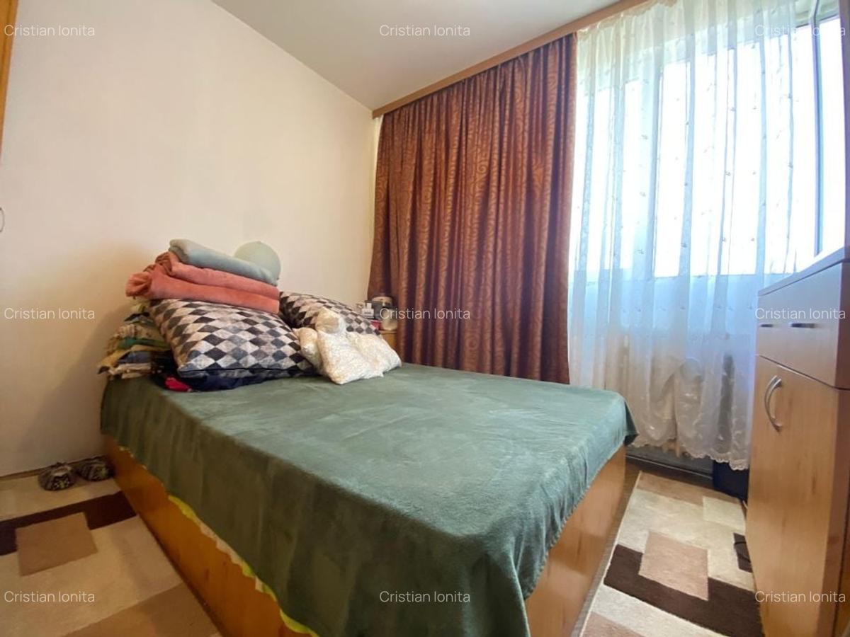 Apartament cu 3 camere semidecomandat în Drumul Taberei - 4