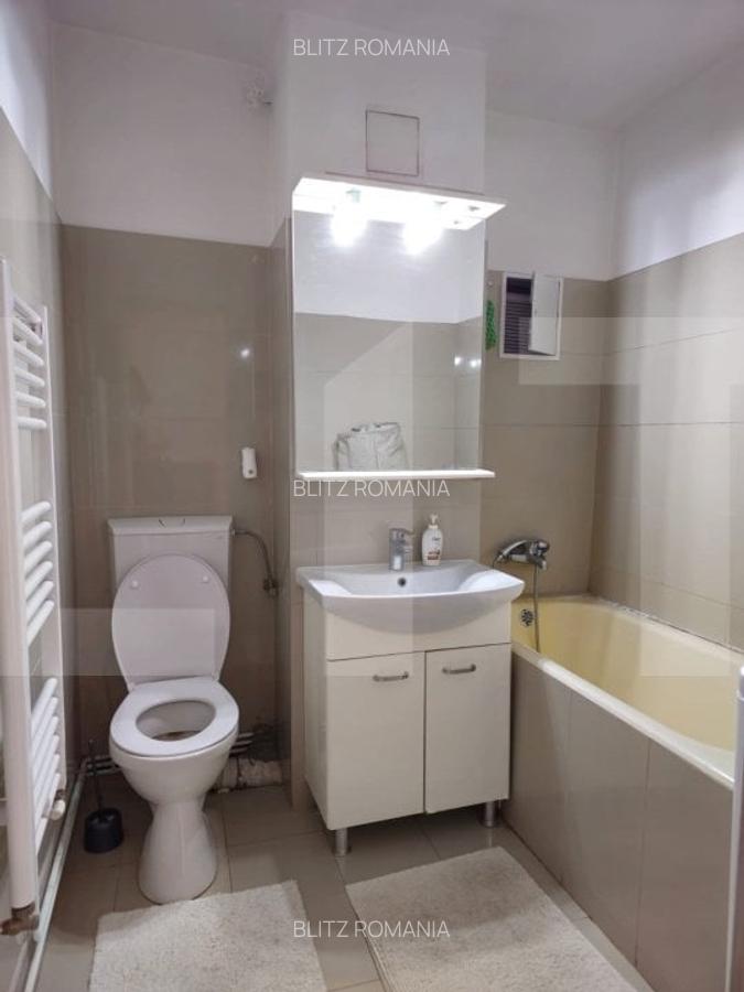 Apartament de vanzare, cu 3 camere de vanzare, zona ultracentrala - 10