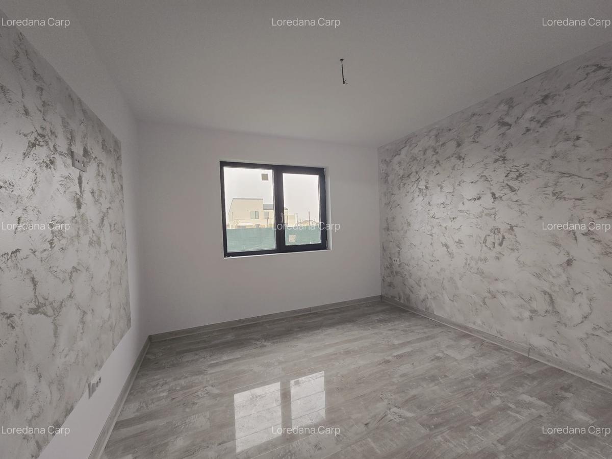 Casa individuala- 3 camere - 2 bai- incalzire pardoseala - 8