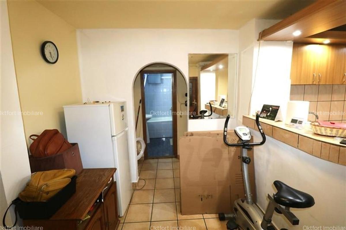 Apartament cu 2 camere decomandat în Bucovina - 6