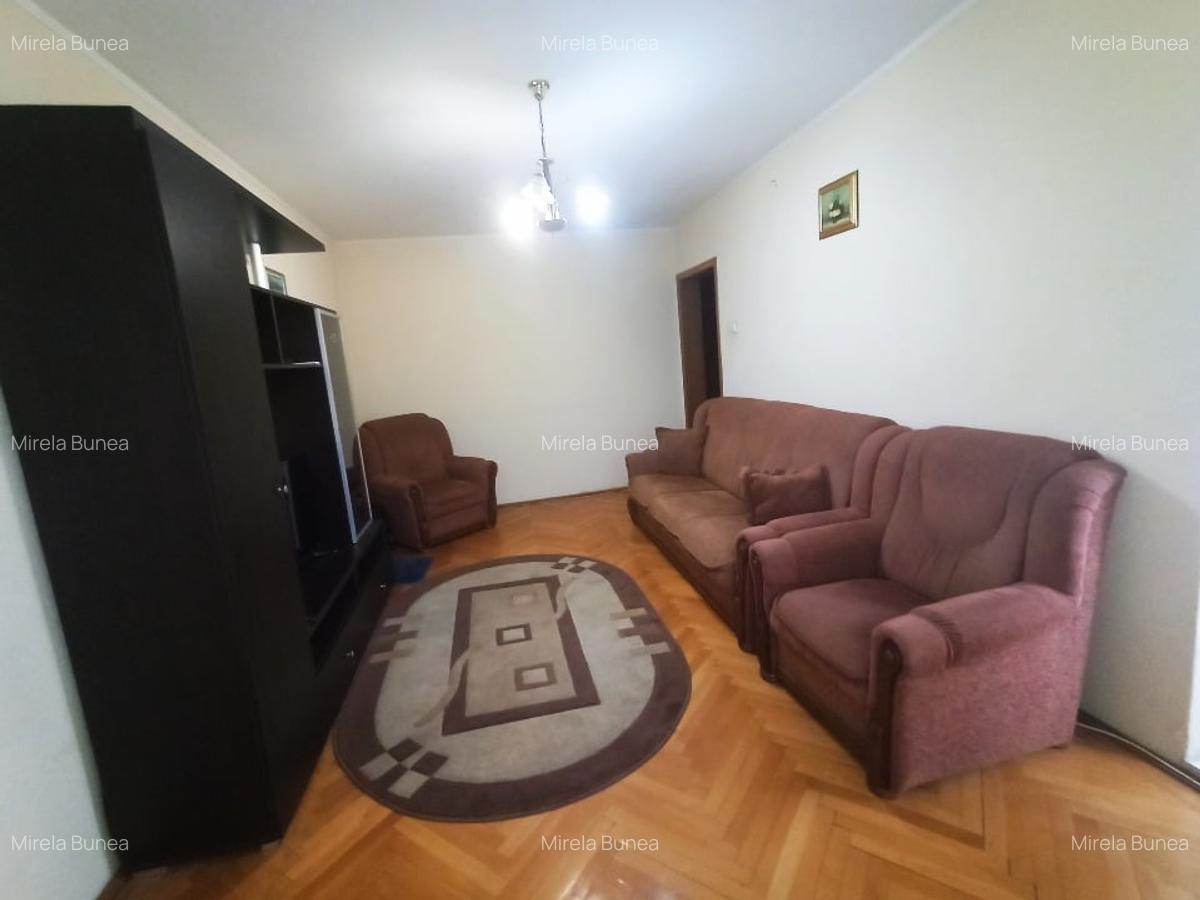 3 camere decomandate cu centrala proprie - 1