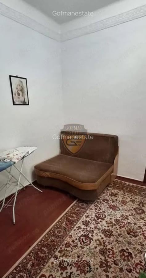 Casa 6 camere, baie, bucatarie si dependinte, zona Tomis II, 3 intrari separate - 6