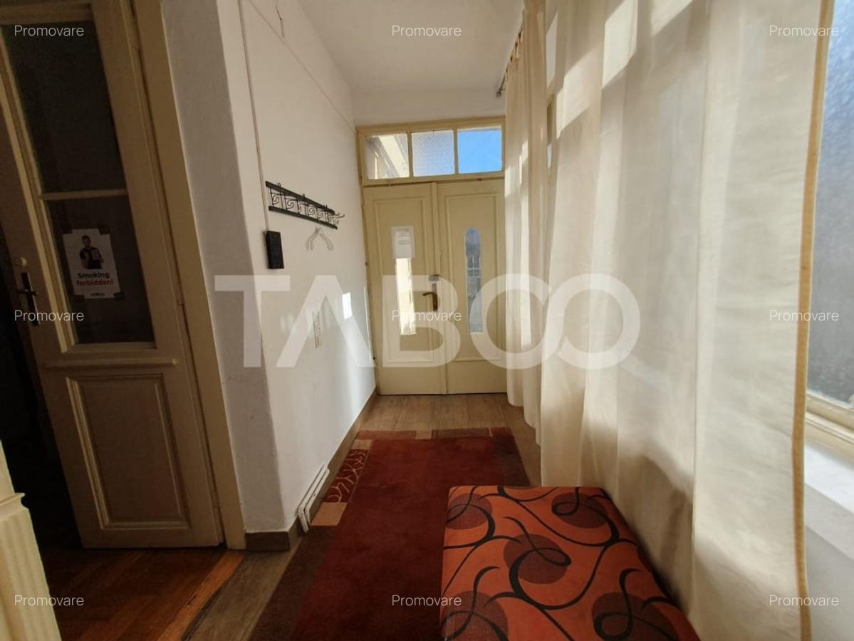 Casa de inchiriat zona Centrala 6 camere se inchiriaza si la muncitori - 12 Casa de inchiriat zona Centrala 6 camere se inchiriaza si la muncitori - 12