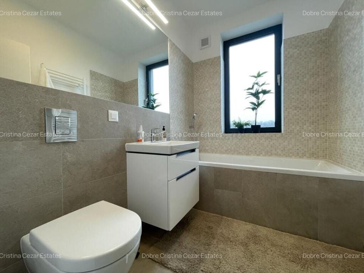 Apartament cu 4 camere decomandat în Băneasa - 15